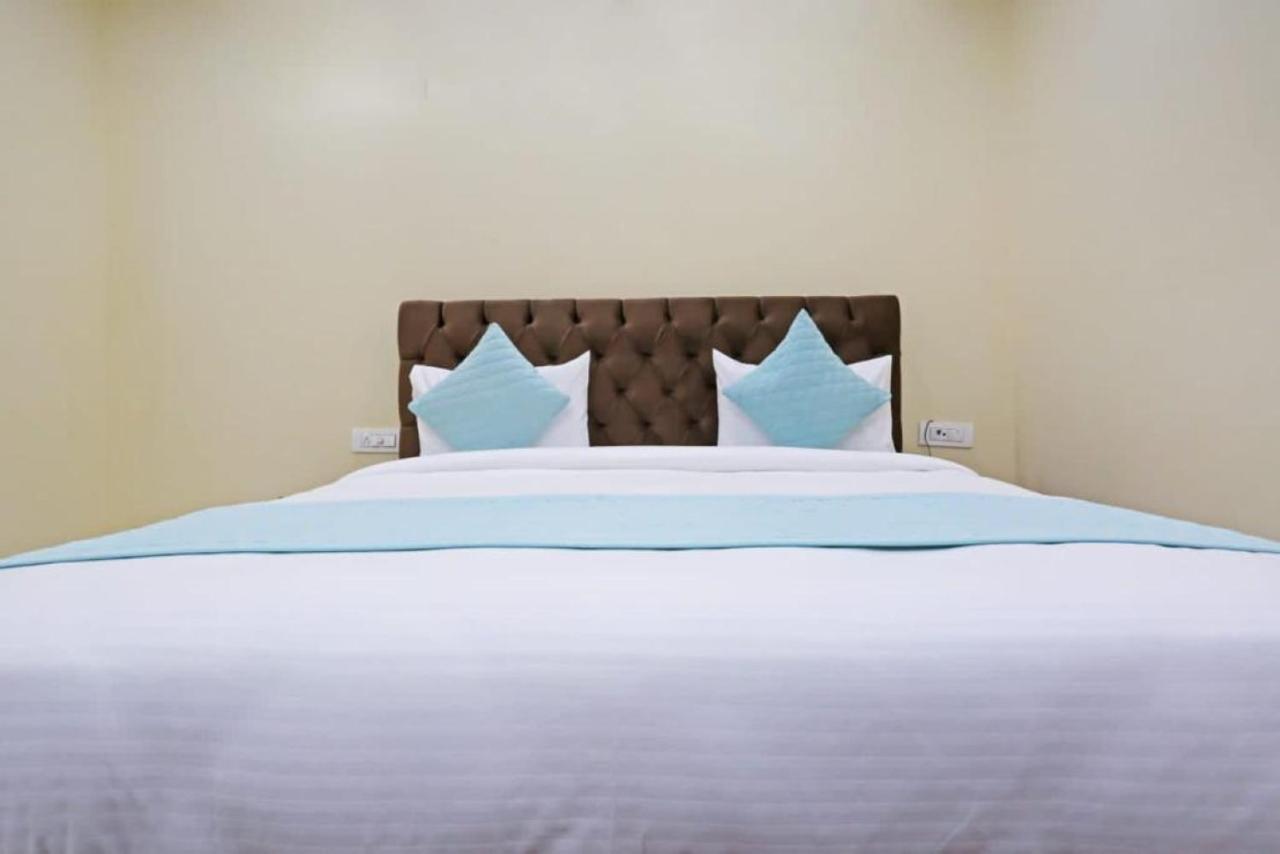 Hotel Mannat Bhera Enclave New Delhi Exterior foto